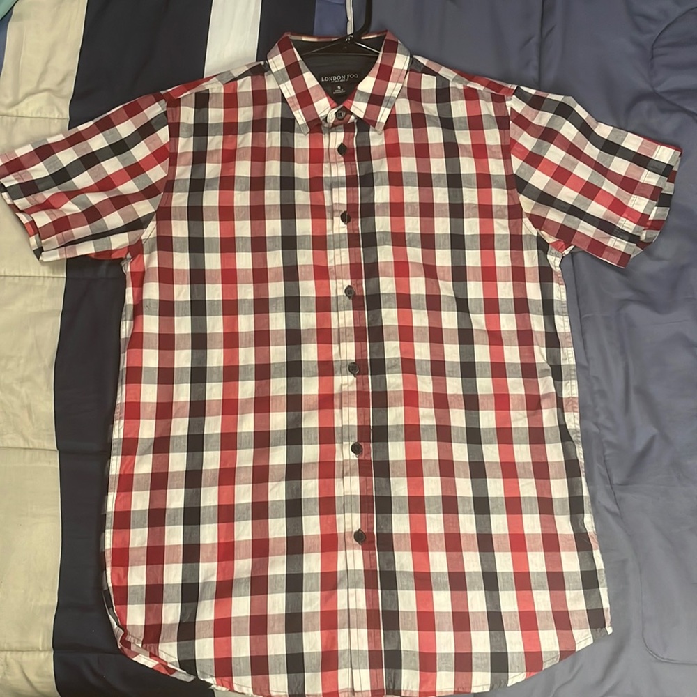 London Fog Short Sleeve Button Up Shirt Checkered Red, Black, White Size Small